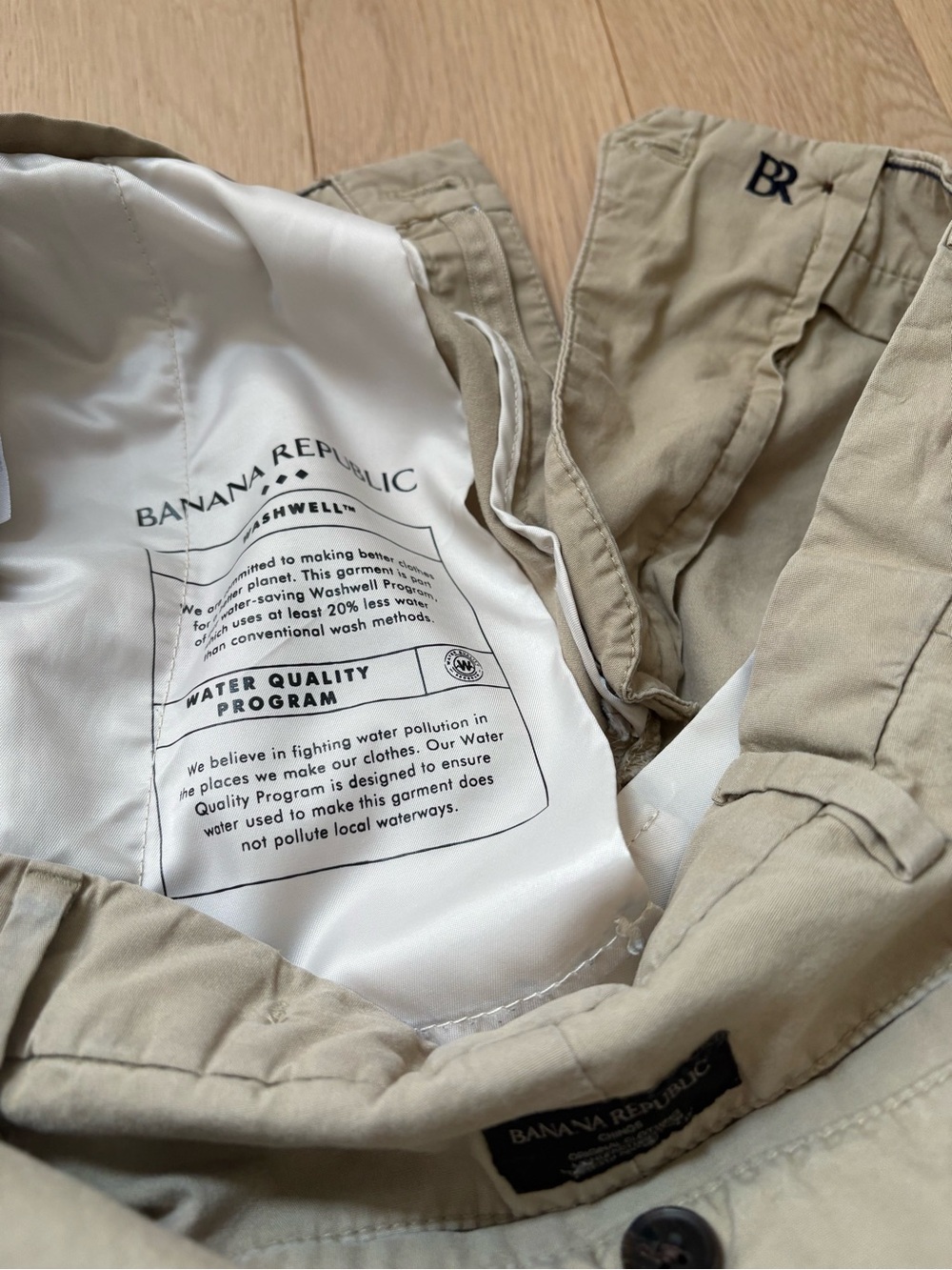 Banana Republic Khaki Cotton Chinos - Picture 7 of 8